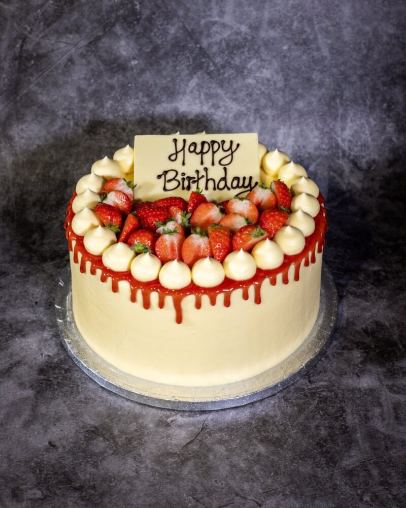 Luxury Strawberry & Vanilla Cake