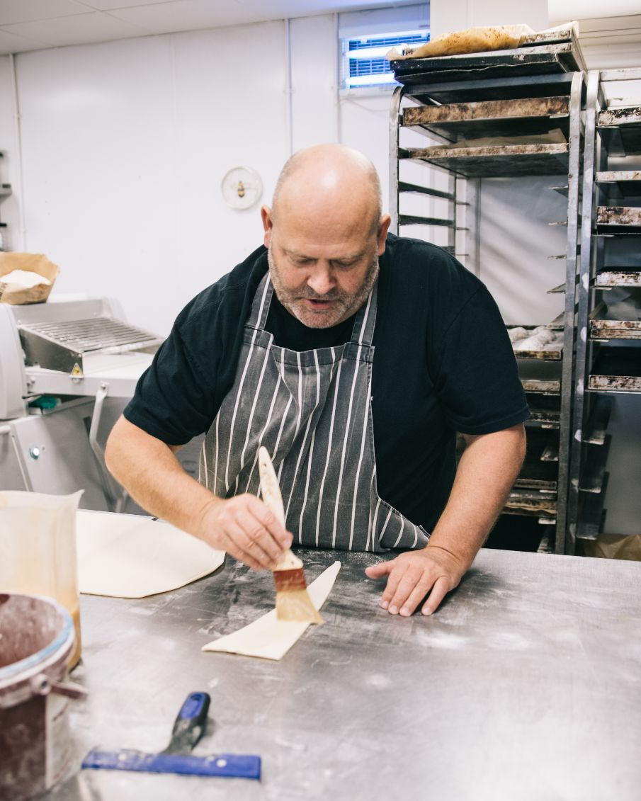 Mark making croissants